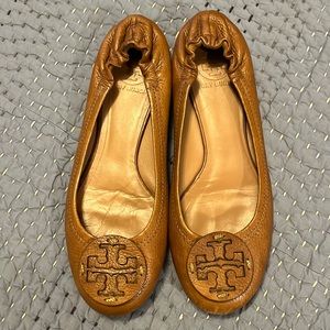 Tory burch flats - (Read description!)